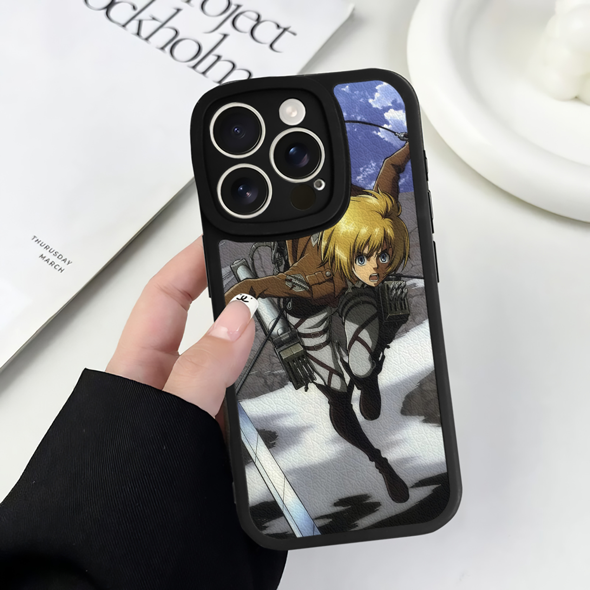 （画像用） 進撃の巨人 Attack on Titan 【iPhone 16シリーズ対応】シリコンスマホケース（レザー調） 材質：シリコン